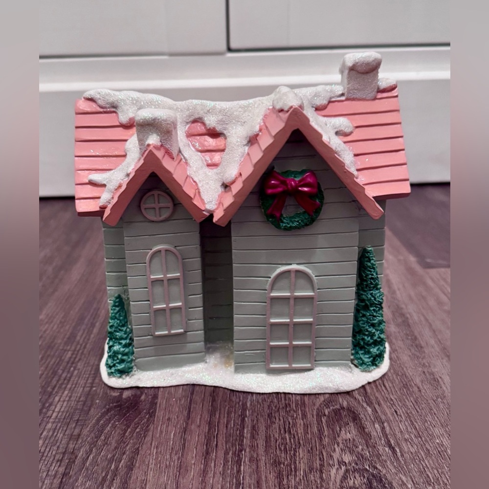 Yankee Candle Christmas Charming Holiday House Candle Holder Blue Pink Pastel